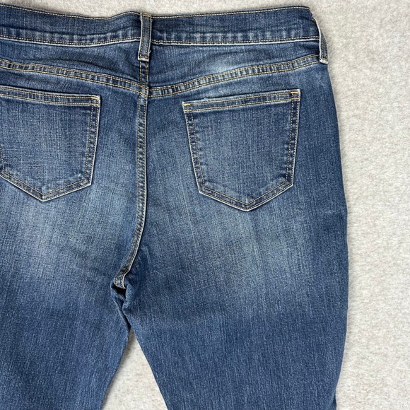 Old Navy The Sweetheart Bootcut Jeans Medium Wash Blue Womens Size 10 Mid 33x32 - Picture 5 of 9
